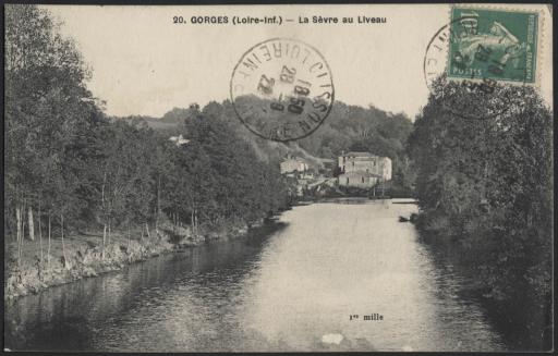 GORGES (Loire-Atlantique). - La Sèvre nantaise au Liveau (vues 1-5), le pont du Liveau (vues 6-7), la prise d'eau au Liveau (vue 8). Le château de la Gohardière (vues 9-10). La tannerie d'Angreviers (vues 11-13).